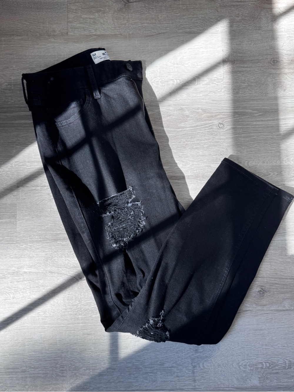 Hollister Black Curvy High-Rise Super Skinny Jeans